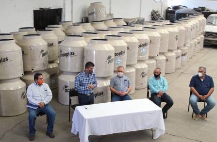 Entregan estaciones de lavado de manos en Michoacán para reforzar acciones sanitarias, compromiso de la Comisión Nacional del Agua (CONAGUA)